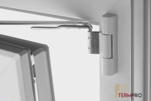 cei-mai-buni-producatori-de-feronerie-pentru-ferestrele-de-geam-termopan